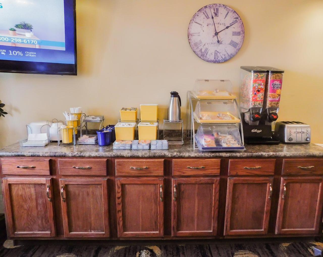 Days Inn & Suites By Wyndham Pocahontas Экстерьер фото